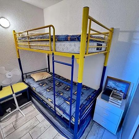 T2 Avec Piscine Et Parking, Animaux Admis - Fr-1-702-75 *